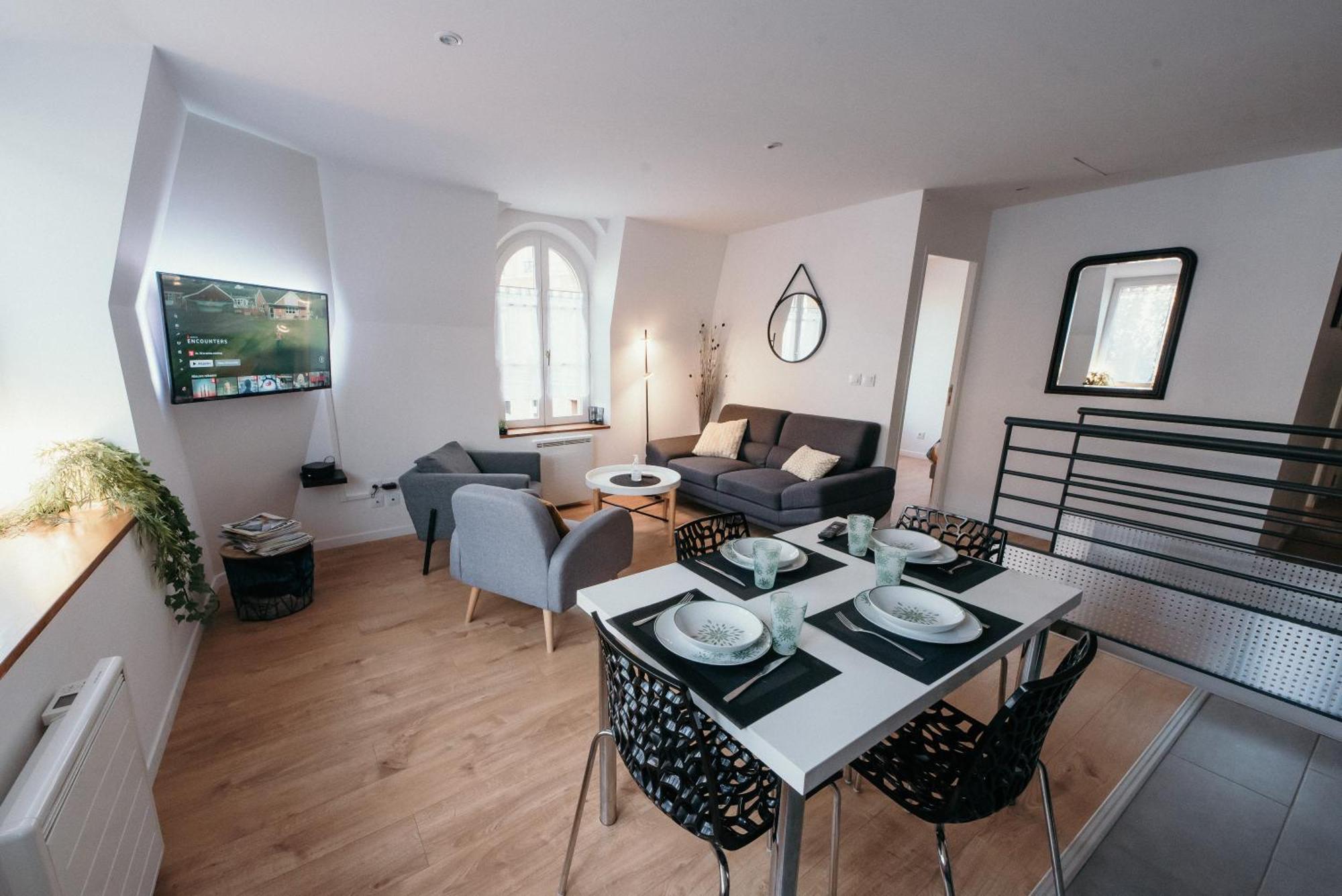 Appartement De Thomas Charleville-Mézières Buitenkant foto