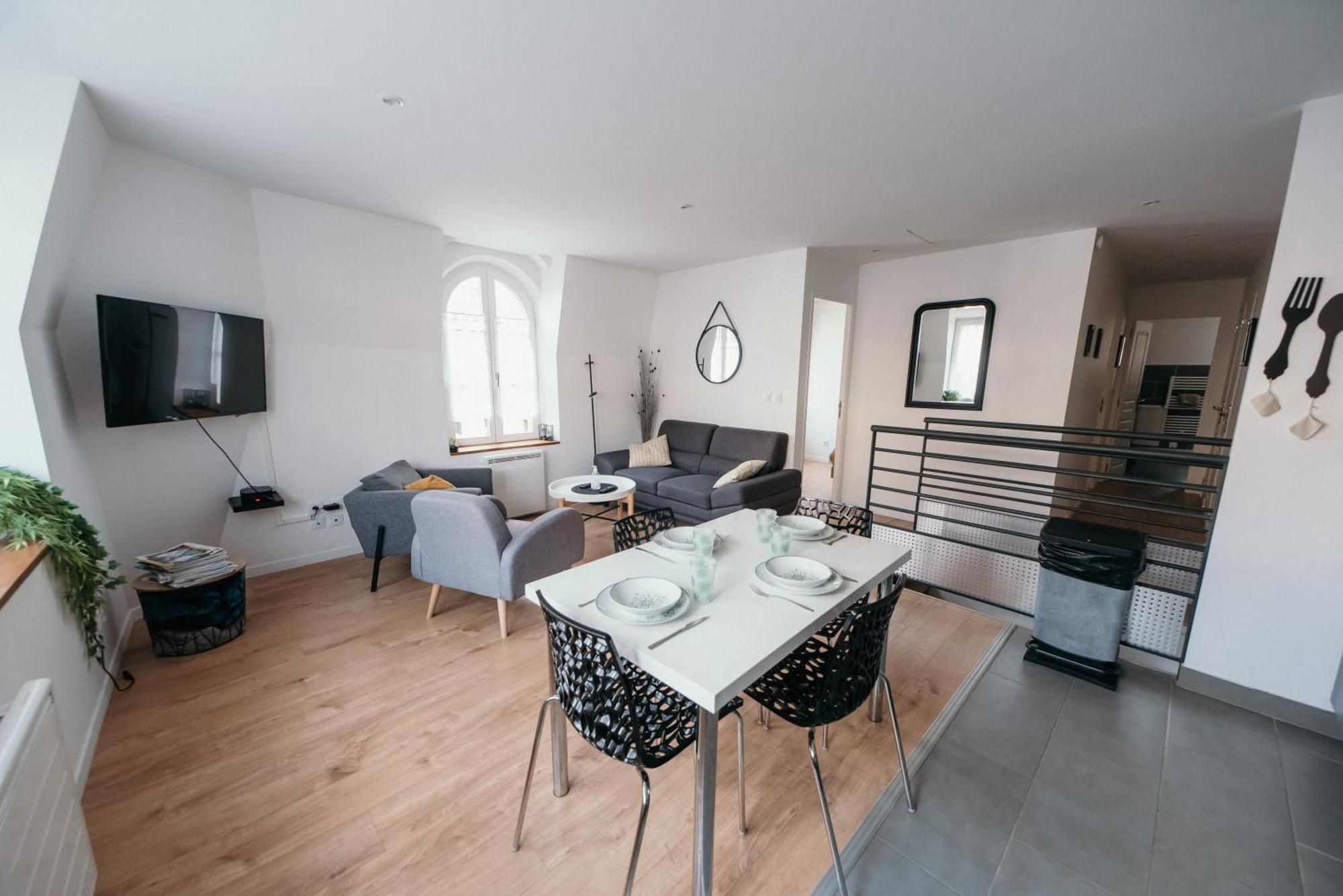 Appartement De Thomas Charleville-Mézières Buitenkant foto